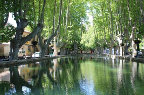 Appartement T2 Centre Village Cucuron Εξωτερικό φωτογραφία